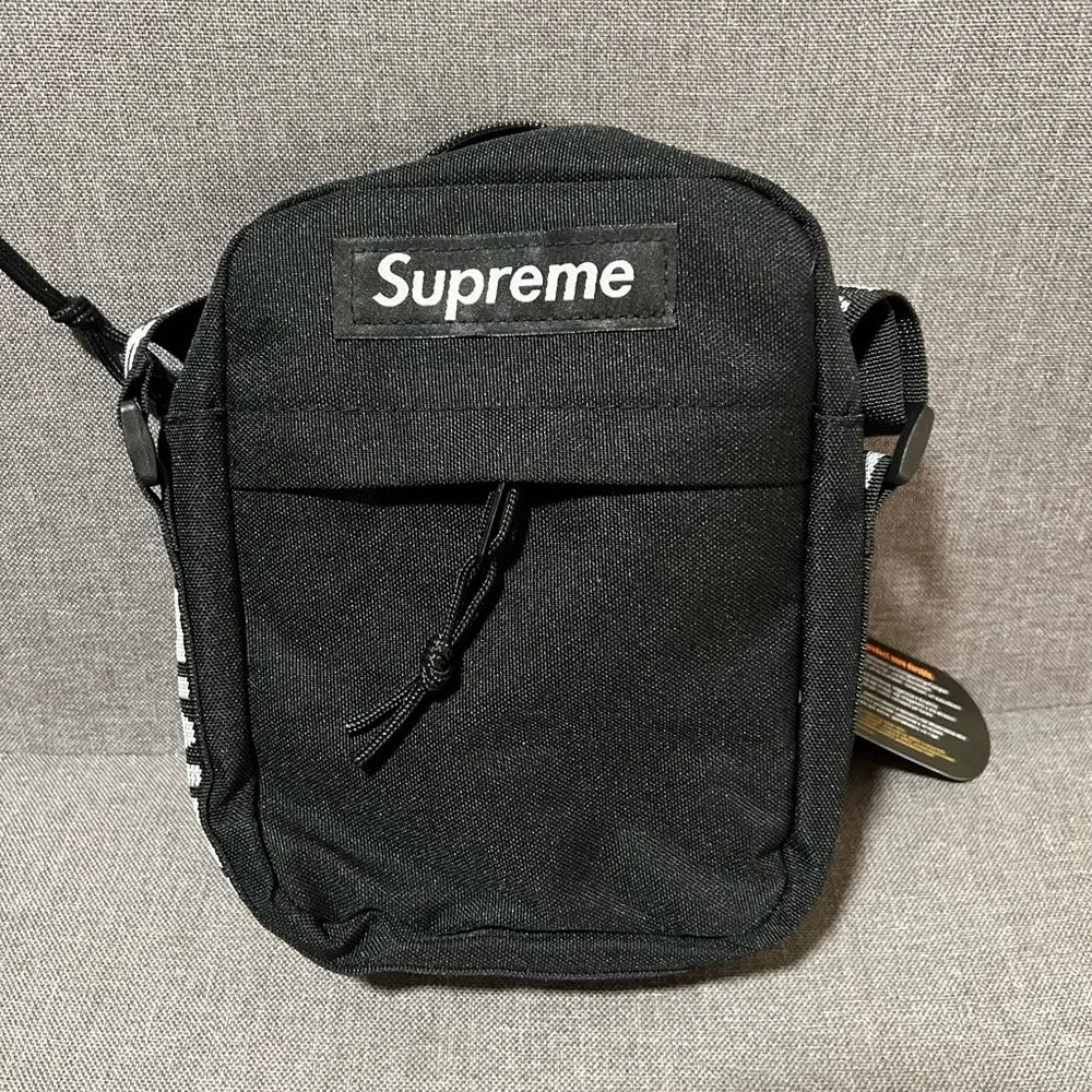 Supreme Black Men's Bag - Picture 1 of 2